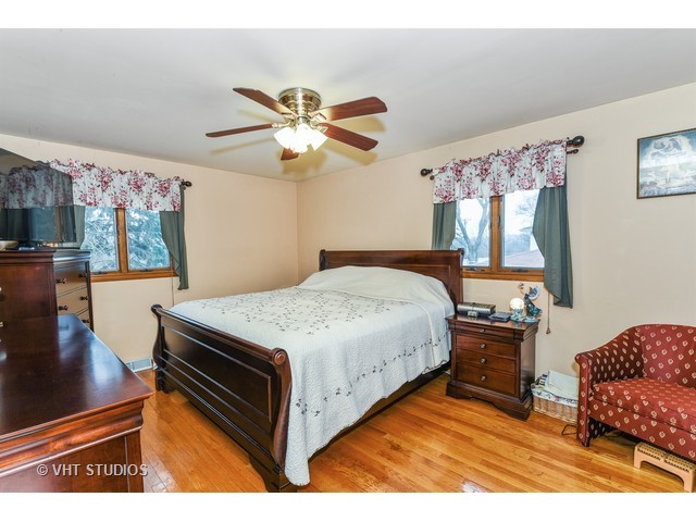 2339 185th Ct, Lansing, IL 60438 photo 7