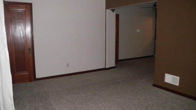 1414 S Stanton Ave, Whiting, IN 46394 photo 11