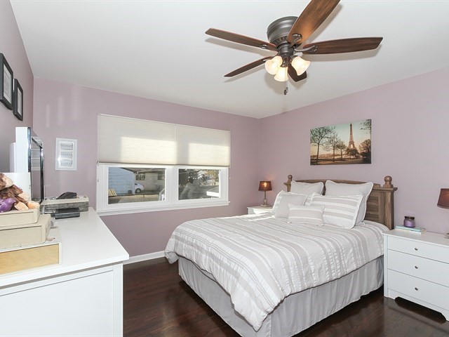 767 S Dennis Rd, Wheeling, IL 60090 photo 18