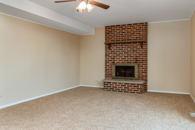 1285 W Sturbridge Dr, Hoffman Estates, IL 60192 photo 16