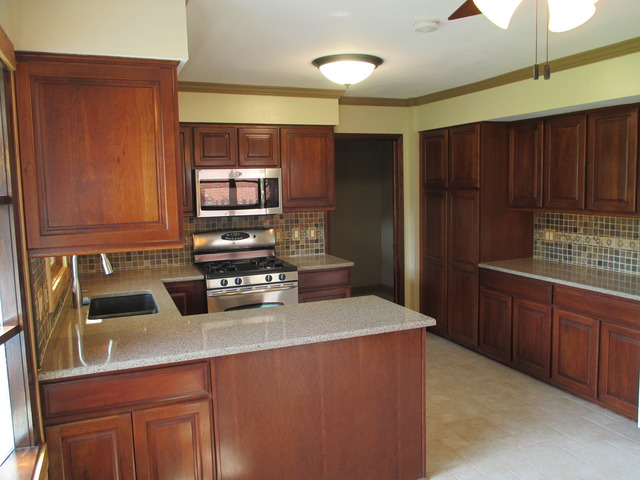 617 N Walnut St, Itasca, IL 60143 photo 8