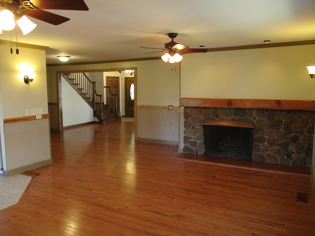 617 N Walnut St, Itasca, IL 60143 photo 5