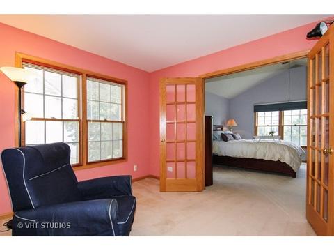 1509 Della Dr, Hoffman Estates, IL 60169 photo 16
