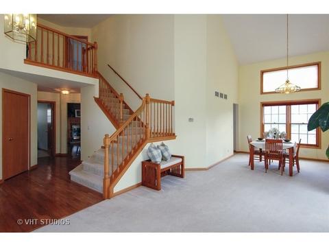 1509 Della Dr, Hoffman Estates, IL 60169 photo 3