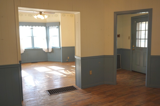 548 S Piatt St, Bement, IL 61813 photo 7
