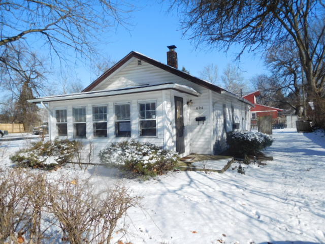604 N Edwin St, Champaign, IL 61821 photo 1