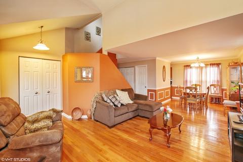 534 Shenandoah Trl, Elgin, IL 60123 photo 4