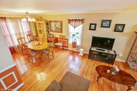 534 Shenandoah Trl, Elgin, IL 60123 photo 3
