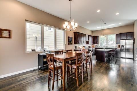 4159 W Eddy St, Chicago, IL 60641 photo 4