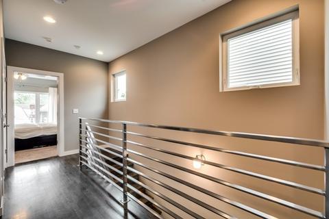 4159 W Eddy St, Chicago, IL 60641 photo 14
