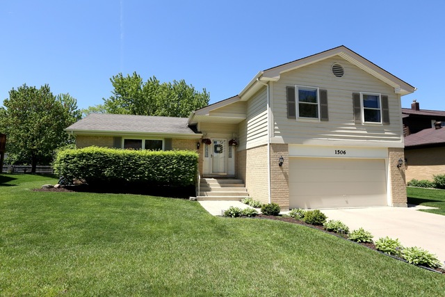 1506 Huntleigh Dr, Wheaton, IL 60189 photo 21