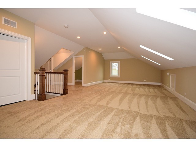 265 Blackhawk Rd, Riverside, IL 60546 photo 22