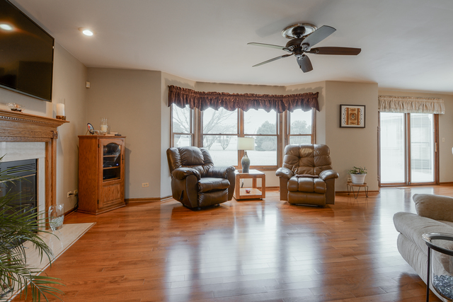 23650 W Cotswald Dr, Plainfield, IL 60585 photo 12