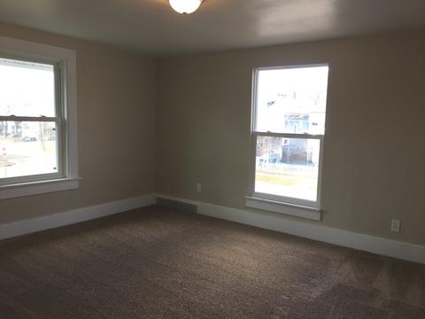 749 Spring St, Aurora, IL 60505 photo 14
