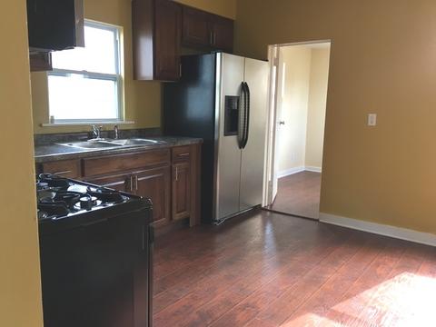 749 Spring St, Aurora, IL 60505 photo 6