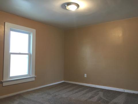 749 Spring St, Aurora, IL 60505 photo 13