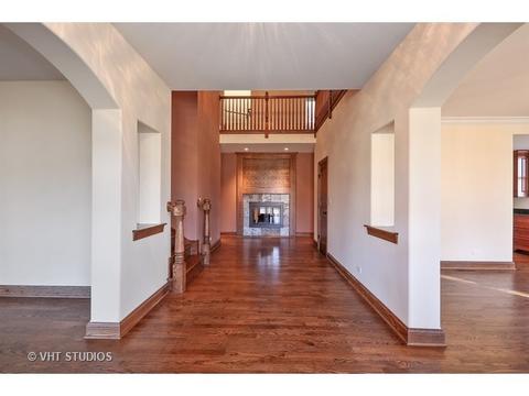 5925 Bentley Ave, Willowbrook, IL 60527 photo 3