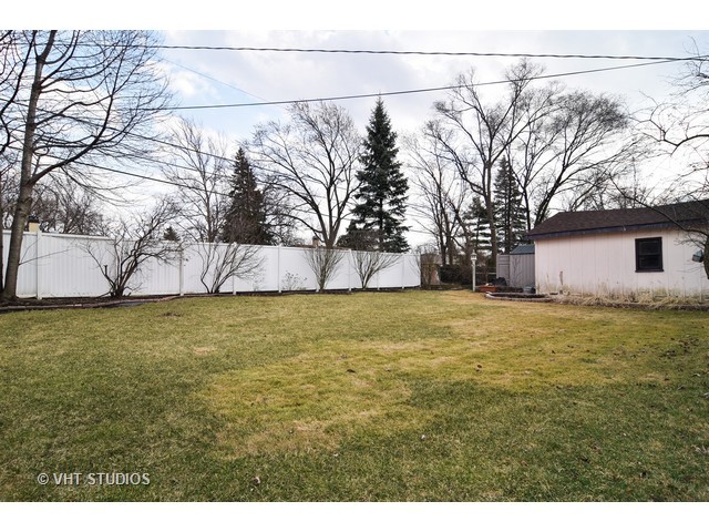 435 Westview St, Hoffman Estates, IL 60169 photo 10