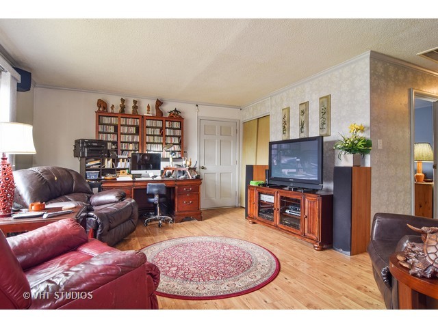 435 Westview St, Hoffman Estates, IL 60169 photo 5
