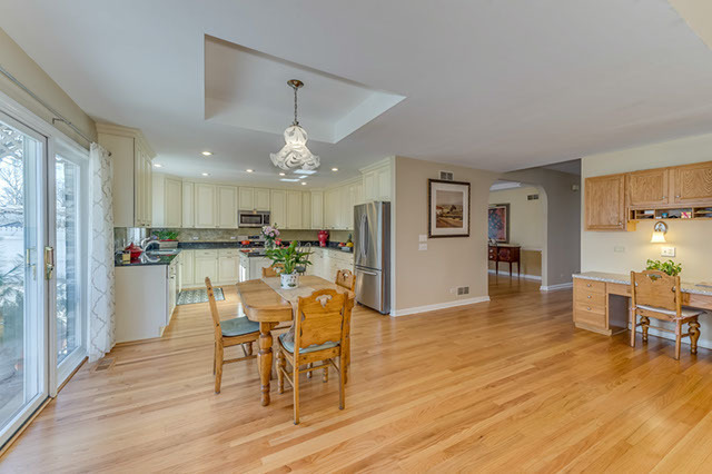 122 E Morrison Ave, Mount Prospect, IL 60056 photo 9