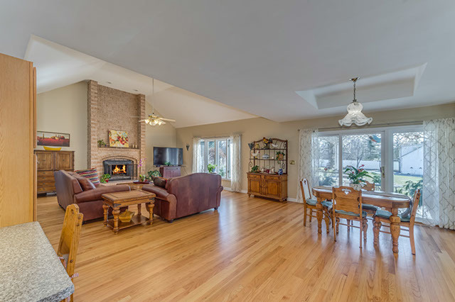 122 E Morrison Ave, Mount Prospect, IL 60056 photo 5