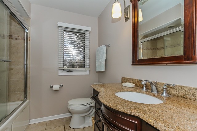 143 Williamsburg Dr, Bartlett, IL 60103 photo 19