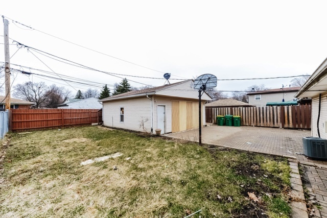 740 S Dennis Rd, Wheeling, IL 60090 photo 24