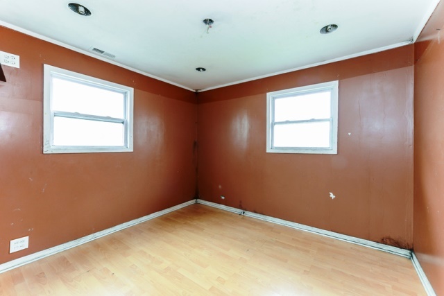 740 S Dennis Rd, Wheeling, IL 60090 photo 11
