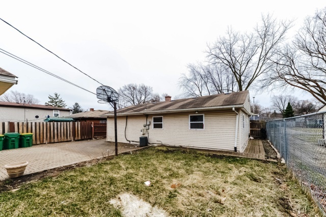 740 S Dennis Rd, Wheeling, IL 60090 photo 23