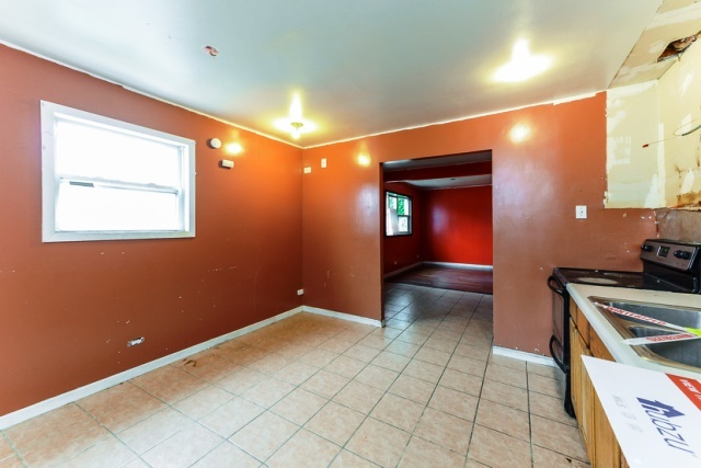 740 S Dennis Rd, Wheeling, IL 60090 photo 7