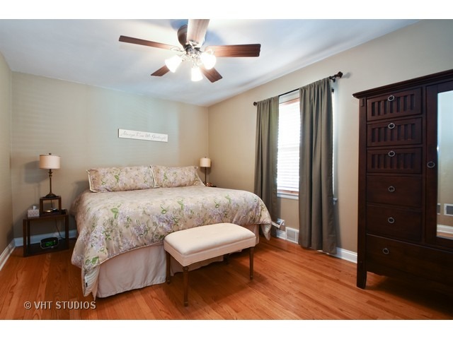 10129 S Artesian Ave, Chicago, IL 60655 photo 7