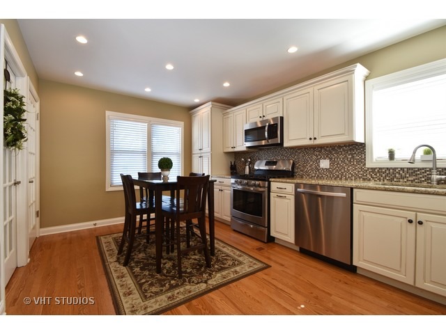 10129 S Artesian Ave, Chicago, IL 60655 photo 4