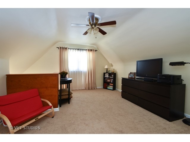 10129 S Artesian Ave, Chicago, IL 60655 photo 6