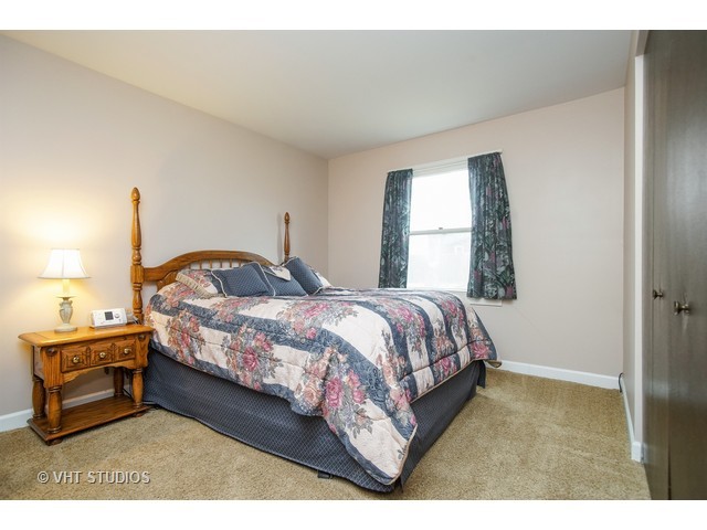 4730 Calvert Dr #A1, Rolling Meadows, IL 60008 photo 8