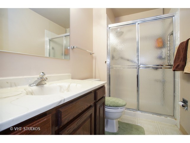 4730 Calvert Dr #A1, Rolling Meadows, IL 60008 photo 10