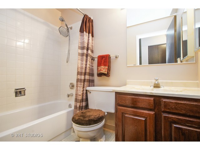 4730 Calvert Dr #A1, Rolling Meadows, IL 60008 photo 9
