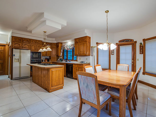 958 La Costa Ave, Bartlett, IL 60103 photo 6
