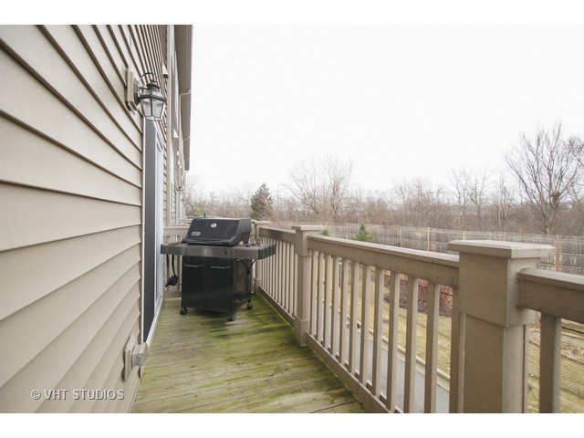 1240 Willow Ave, Des Plaines, IL 60016 photo 19