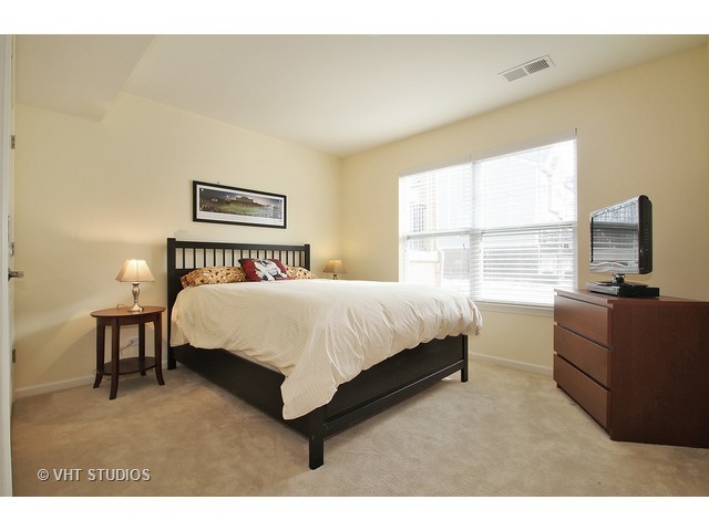 1240 Willow Ave, Des Plaines, IL 60016 photo 18
