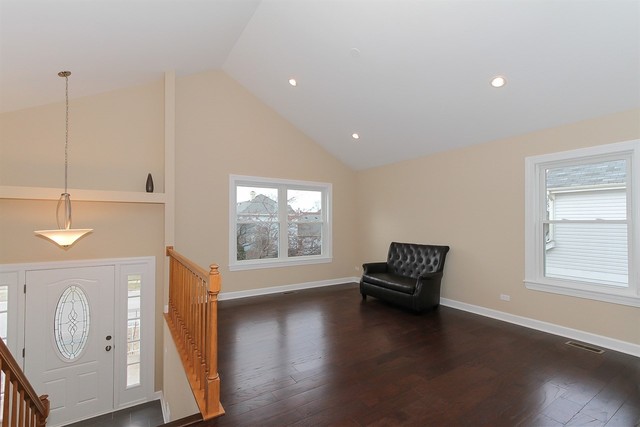489 Harvard Ln, Bartlett, IL 60103 photo 8