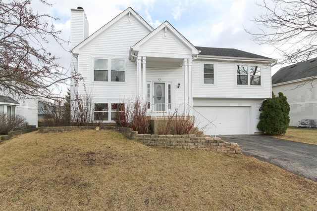 489 Harvard Ln, Bartlett, IL 60103 photo 1
