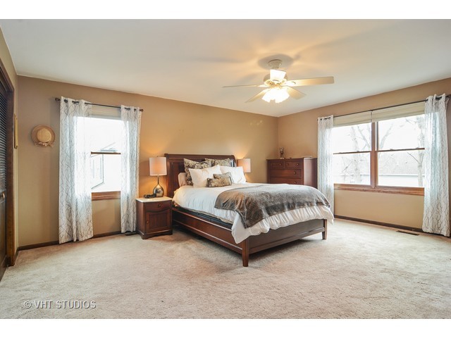 4109 Oaksbury Ln, Rolling Meadows, IL 60008 photo 11