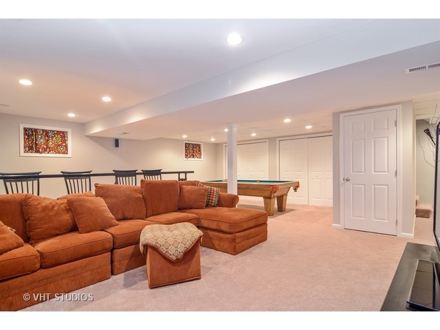4109 Oaksbury Ln, Rolling Meadows, IL 60008 photo 10