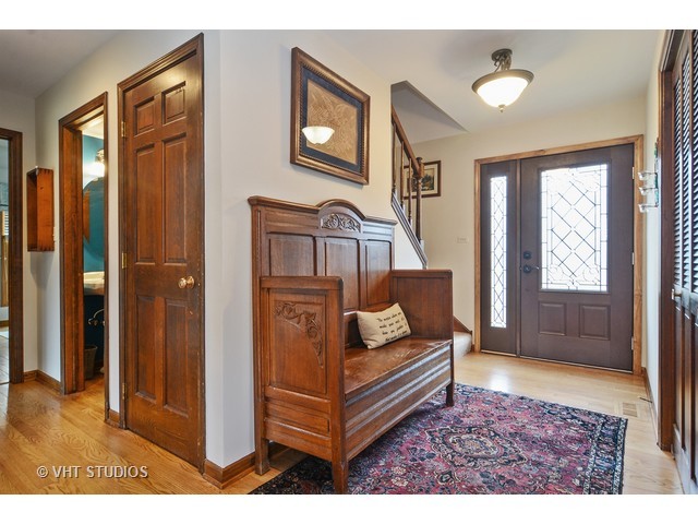 4109 Oaksbury Ln, Rolling Meadows, IL 60008 photo 2