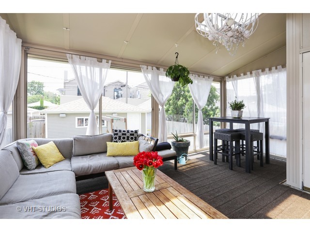4035 W Patterson Ave, Chicago, IL 60641 photo 18
