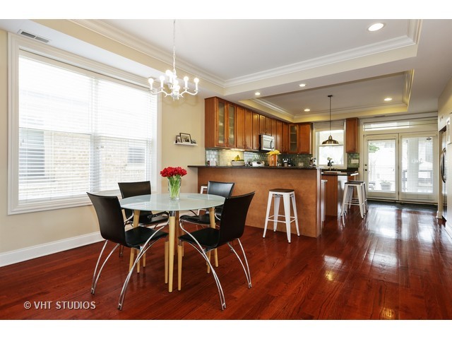 4035 W Patterson Ave, Chicago, IL 60641 photo 6