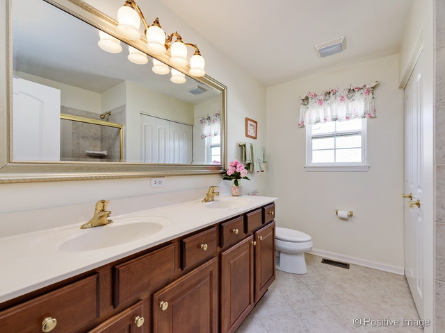 133 Regency Dr, Bartlett, IL 60103 photo 18