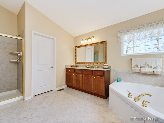133 Regency Dr, Bartlett, IL 60103 photo 14