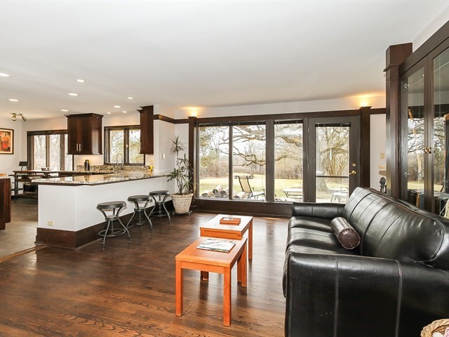 349 Old Sutton Rd, Barrington, IL 60010 photo 17
