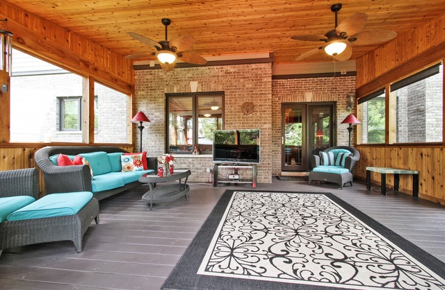 836 Walter Ave, Des Plaines, IL 60016 photo 3